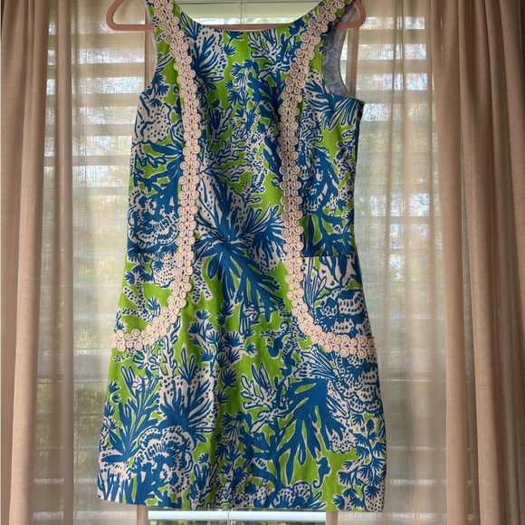 Lilly Pulitzer Dresses & Skirts - Lilly Pulitzer Shift Dress Size 10 – Blue Green Floral Print Lace Trim
